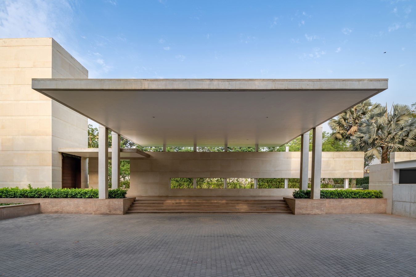 Lakhani Villa by INI Design Studio-Sheet3