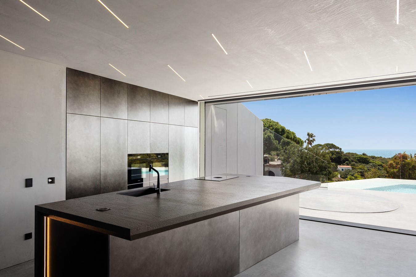 SkyBase One by Bespoke Architects Portugal-Sheet6