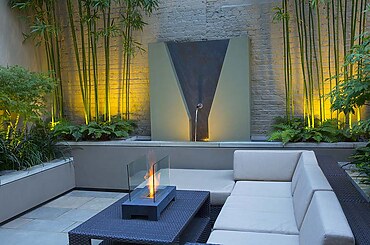 Belgravia Courtyard Garden by Mylandscapes LTD