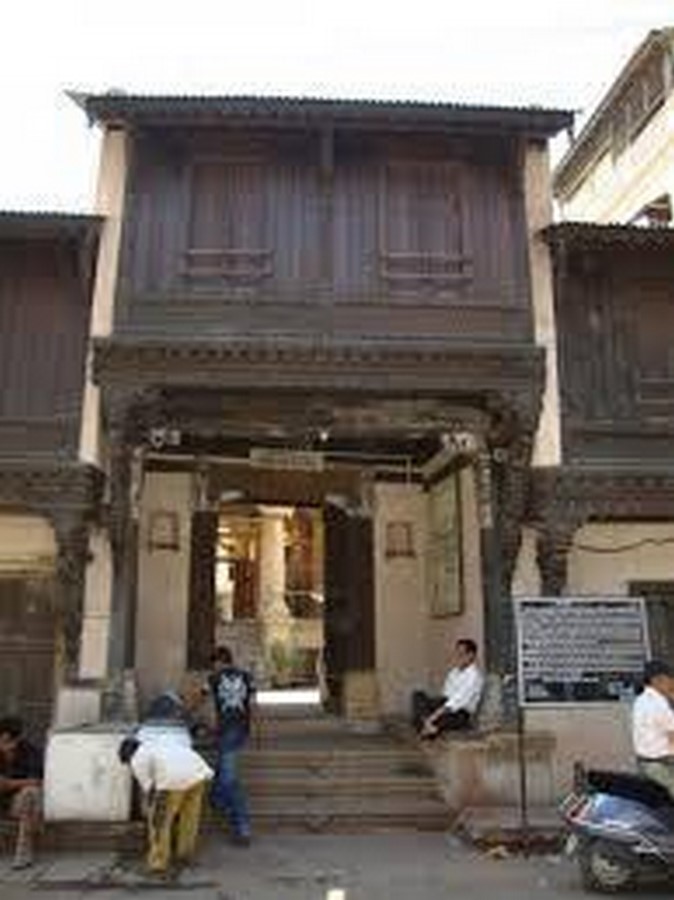 Seeping Urban Spaces Exploring Transitional Spaces in Indian Urbanism-Sheet2