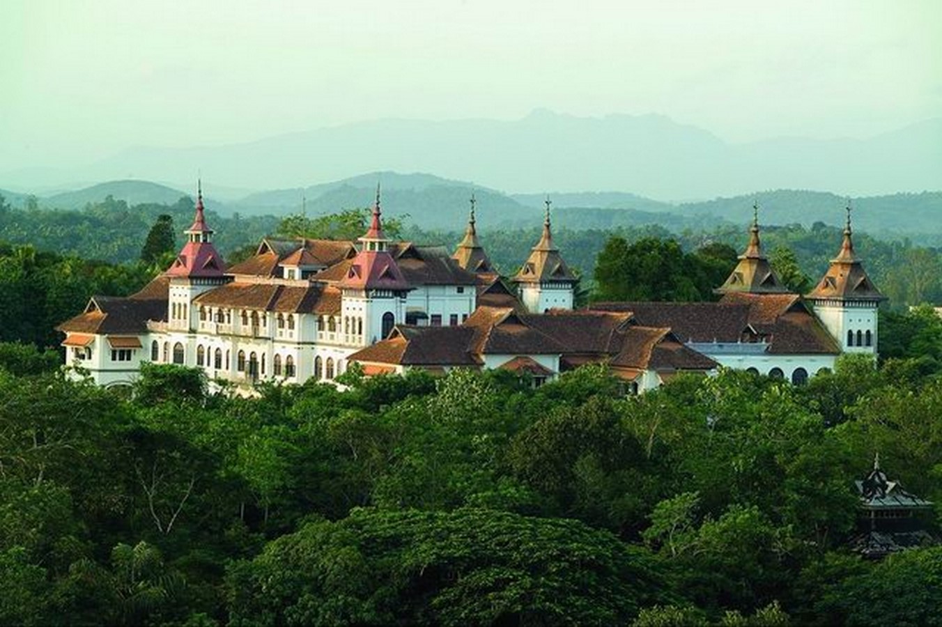 Travel the world Kowdiar Palace-Sheet8