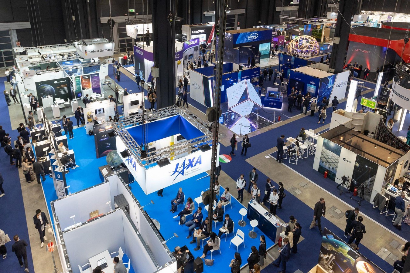 Highlights from Space Week in Milan Preparing for the Moon and Beyond-Sheet1