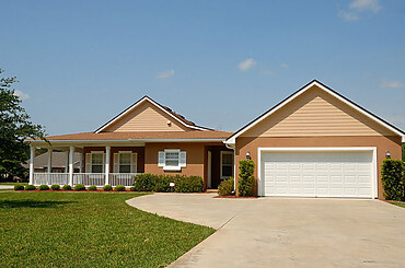 The Rise of Modern One-Story Houses: Trends and Designs