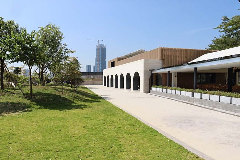 WD Kindergarten by HIBINOSEKKEI + Youji no Shiro