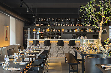 Mercantel Restaurant by Paulo Martins Arquitectura