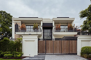 The Solitary Residence by La Luna Design House