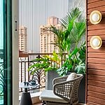 Cozy Wintery Home Styles From Sunlit Rooftop Retreats to Ch-Sheet7