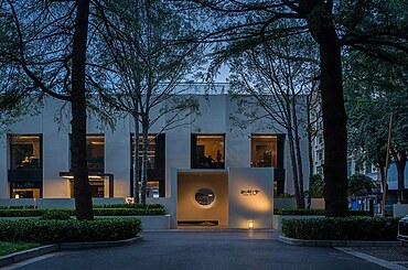 Meng Du Hui Restaurant by Tanzo Space Design