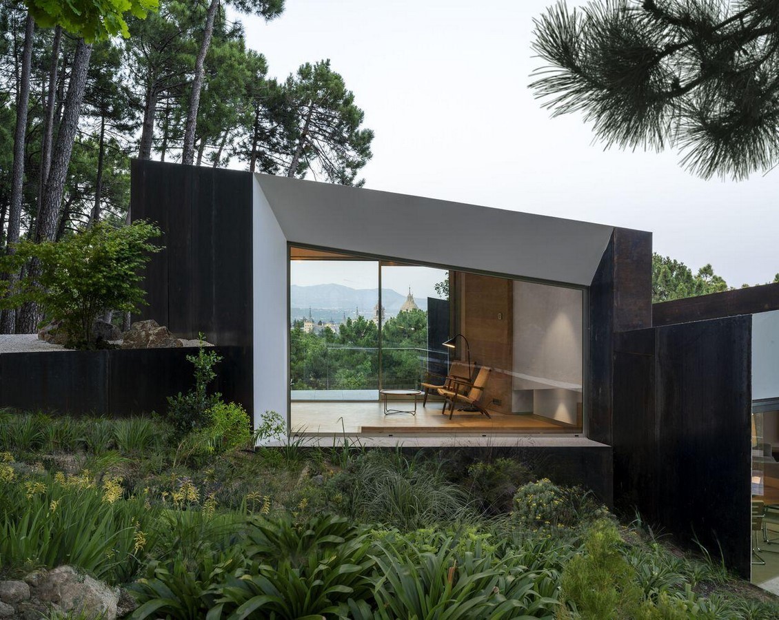 An architectural review of The Room Next Door-Sheet7