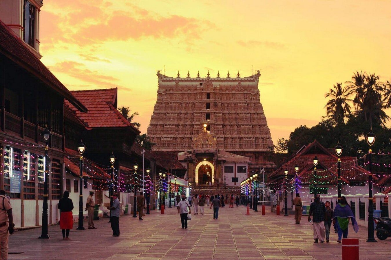 In the Shadow of Ananta The Architectural Secrets of Sree Padmanabhaswamy Temple-Sheet1