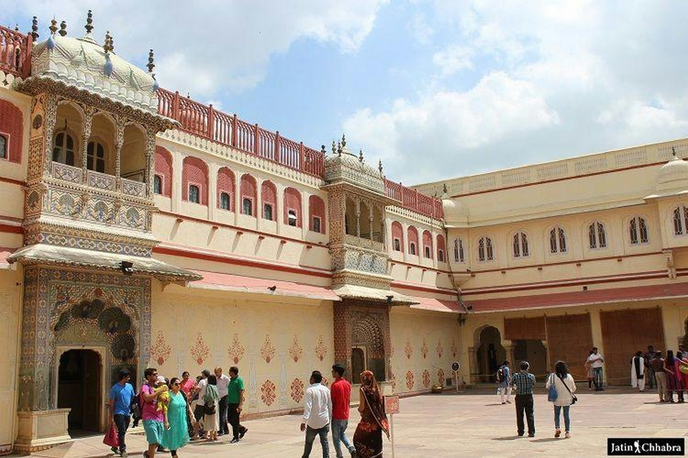 Evoking Emotion Colour Theory in the Historic Palaces of Jaipur-Sheet3