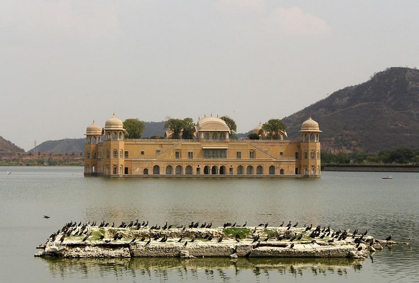Evoking Emotion Colour Theory in the Historic Palaces of Jaipur-Sheet7