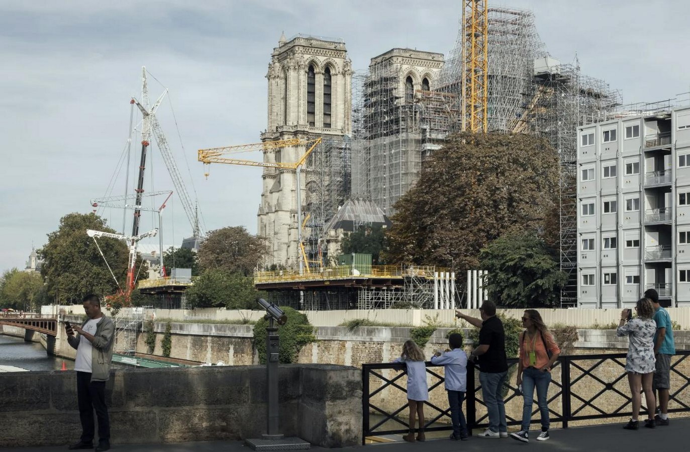 Notre Dame's Historic Reopening Ignites Debate Over Entrance Fee-Sheet3
