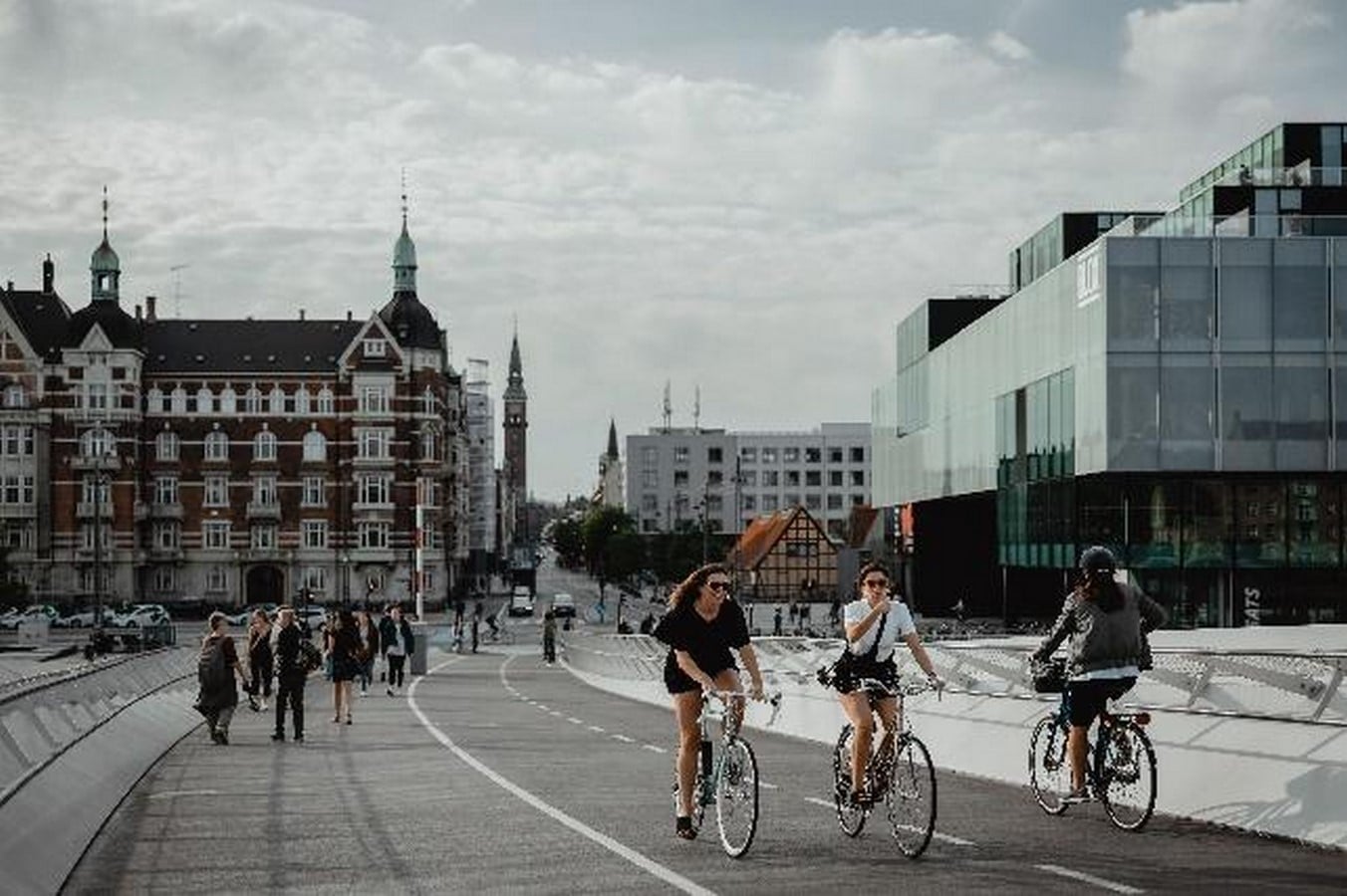 Reimagining Urban Living: The 15-Minute City - RTF | Rethinking