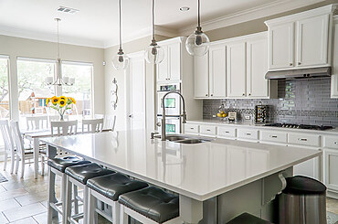How to Stage Your Kitchen to Impress Buyers: Tips for a Modern Look