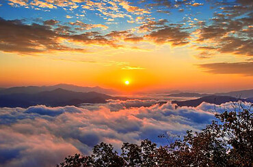 Sunrise View Stock Photos: Stunning Shots to Elevate Your Visual Storytelling