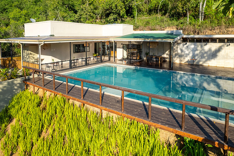 Bushbaby Valley Lodge by ADL Architecture Studio