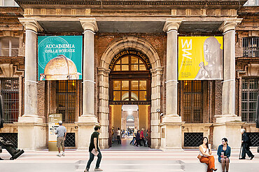 OMA and Andrea Tabocchini Unveil Stunning “Gallery of the Kings” at Museo Egizio in Turin