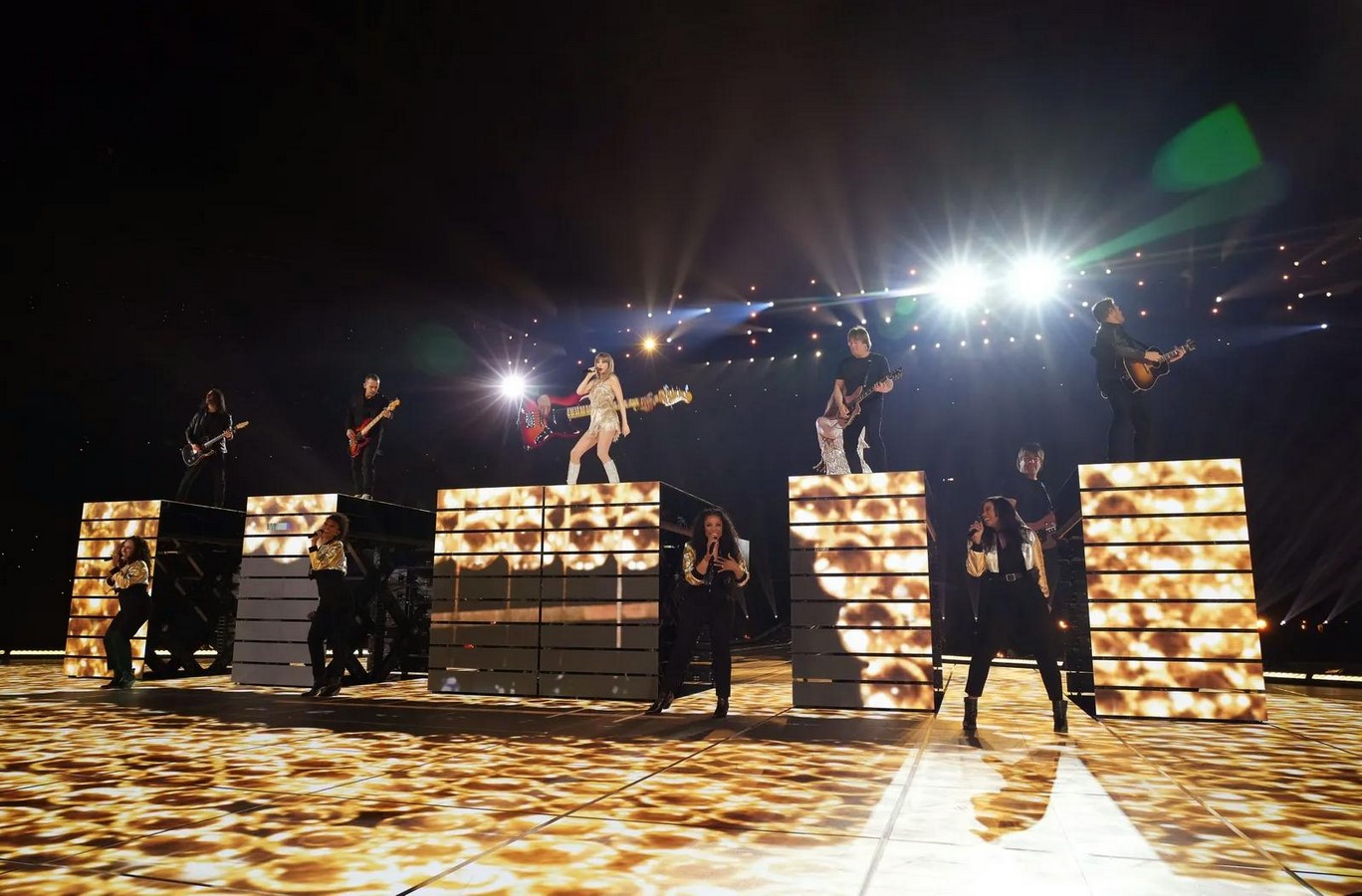 Taylor Swift Concert-Sheet5