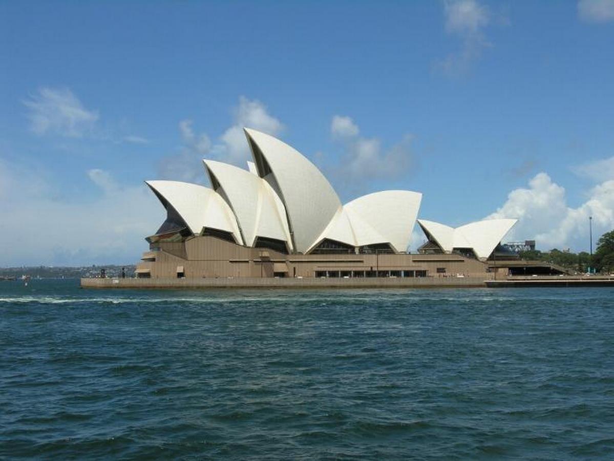 The Sydney Opera House A Modern Architectural Icon-Sheet2