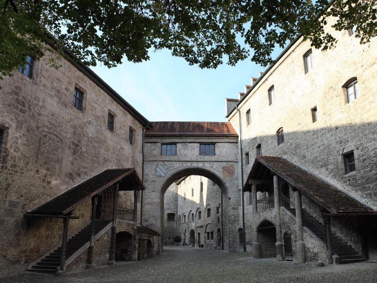 Travel the world Burghausen Castle-Sheet5