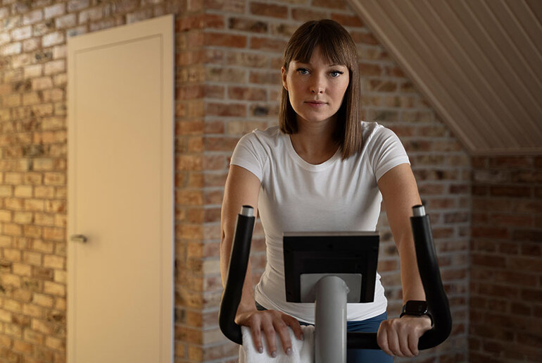 Top Reasons to Include an Exercise Bike in Your Fitness Routine