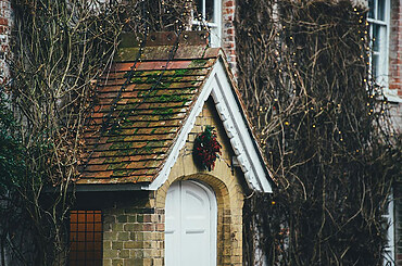 Top Warning Signs It’s Time for a Roof Overhaul