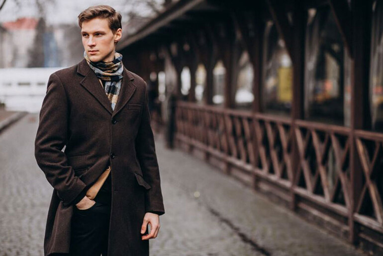 The Timeless Appeal of Men’s Peacoats: Style, Warmth, and Versatility