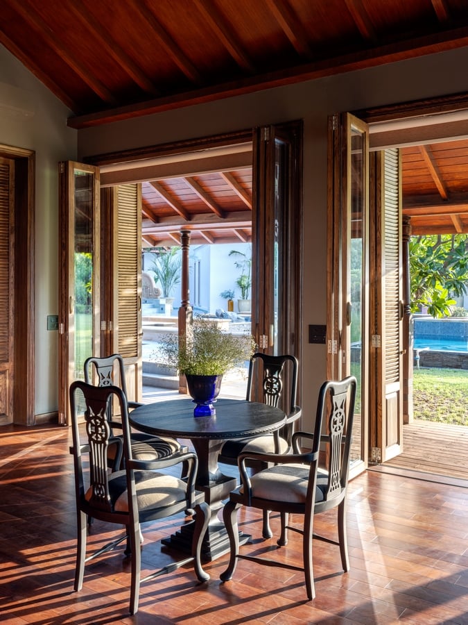 The Art of Designing Open-to-Nature Luxury Entertaining Areas BY Beyond ...