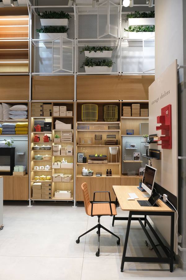 Store in Hyderabad’s Hitech City by SPIN-Sheet3