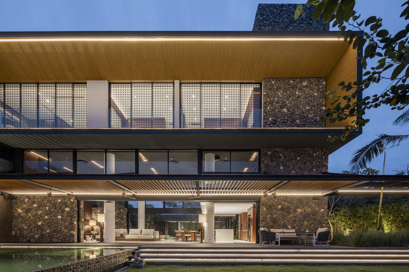 Facade lighting design for luxury houses by QPRO-Sheet1