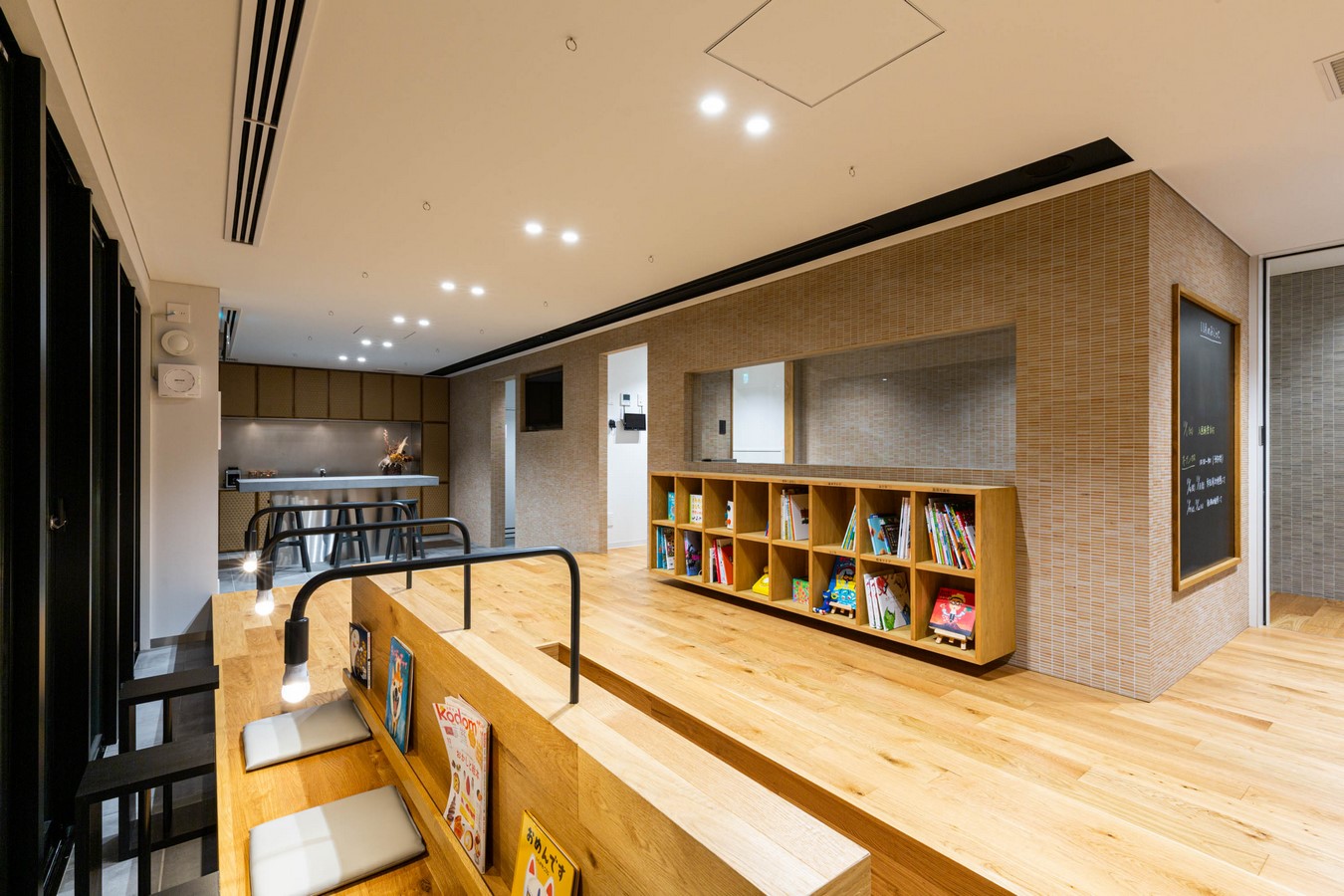 AU Childcare Support by HIBINOSEKKEI + Youji no Shiro-Sheet7
