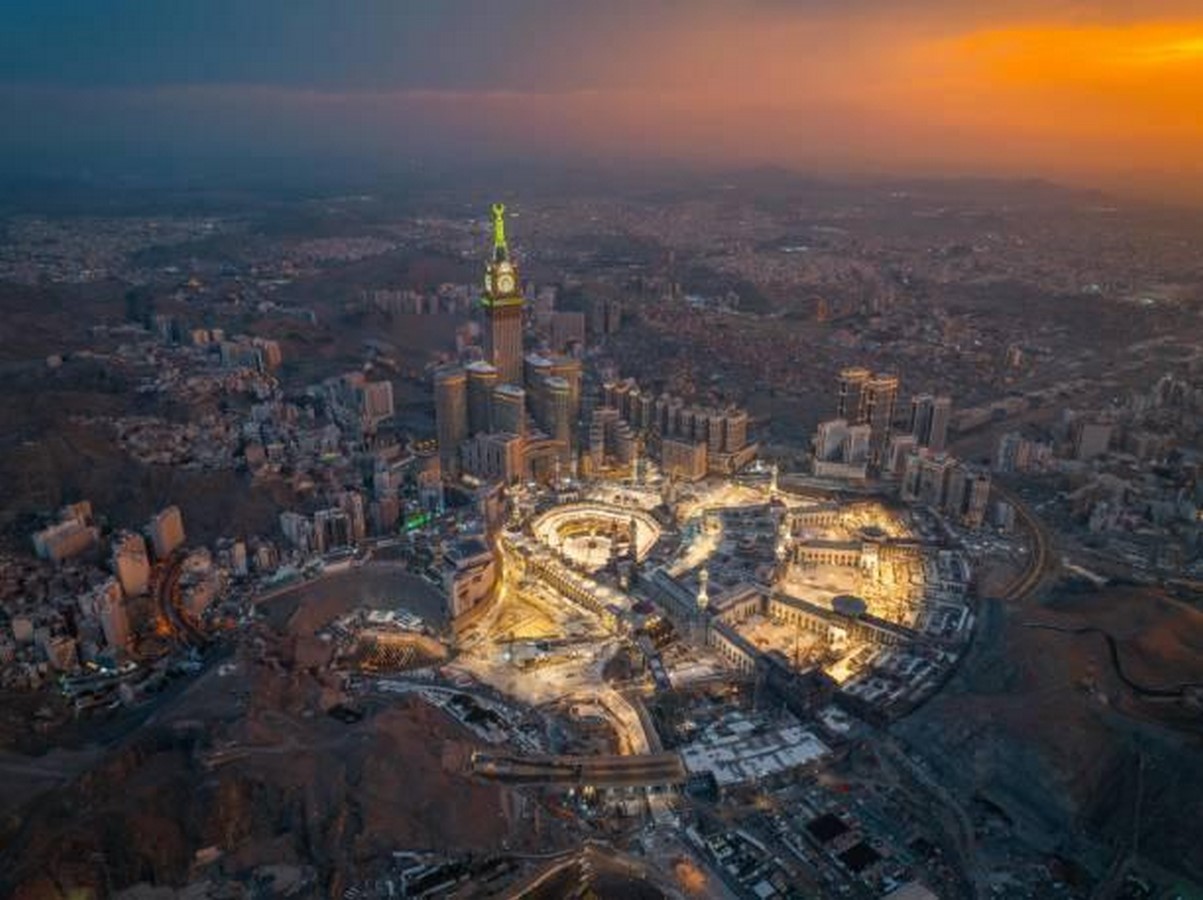 Faith and Foundations How Religion Inscribes Itself on the Cities We Inhabit-Sheet4