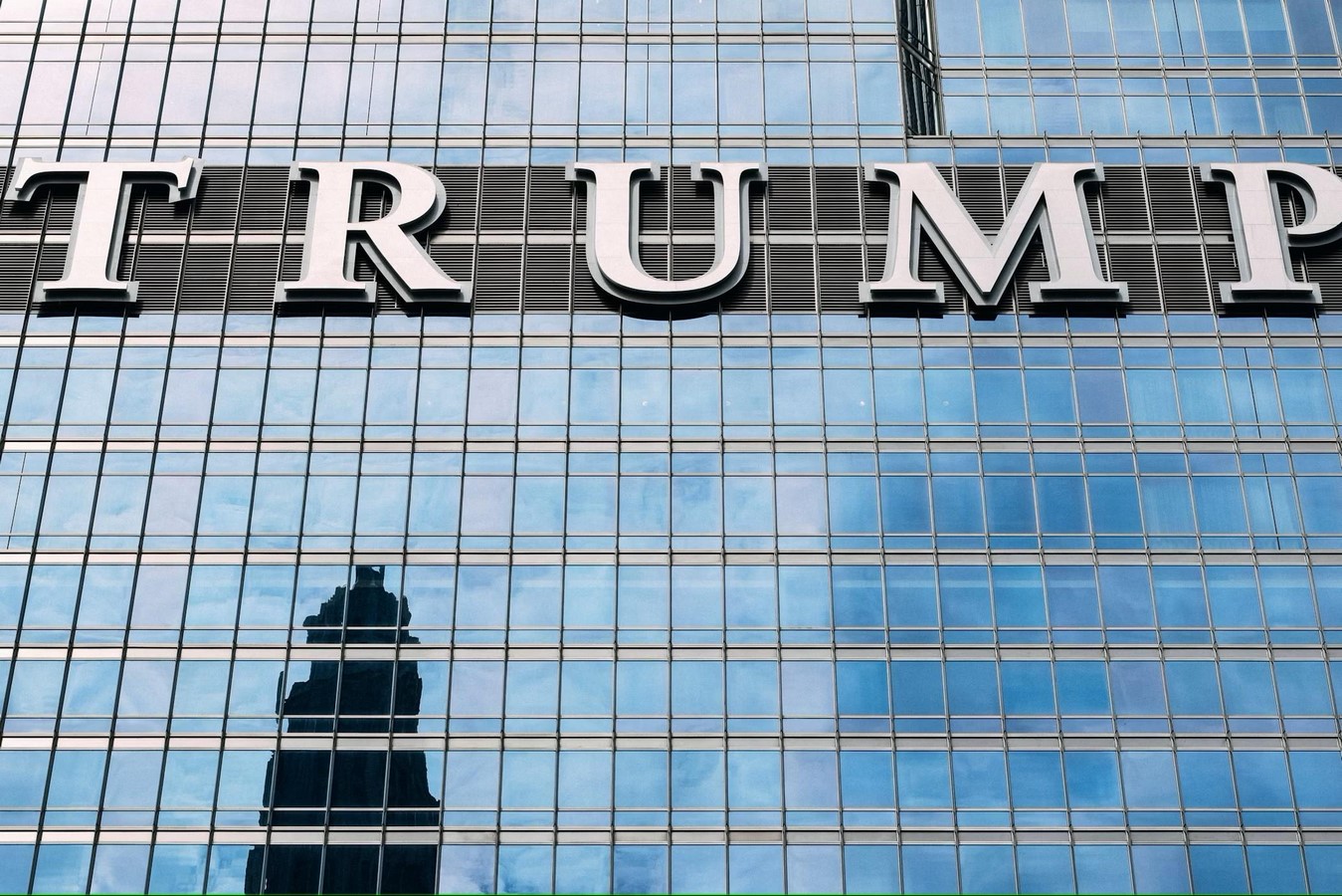 “Make Architecture Great Again!” What If Donald Trump Were an Architect-Sheet9