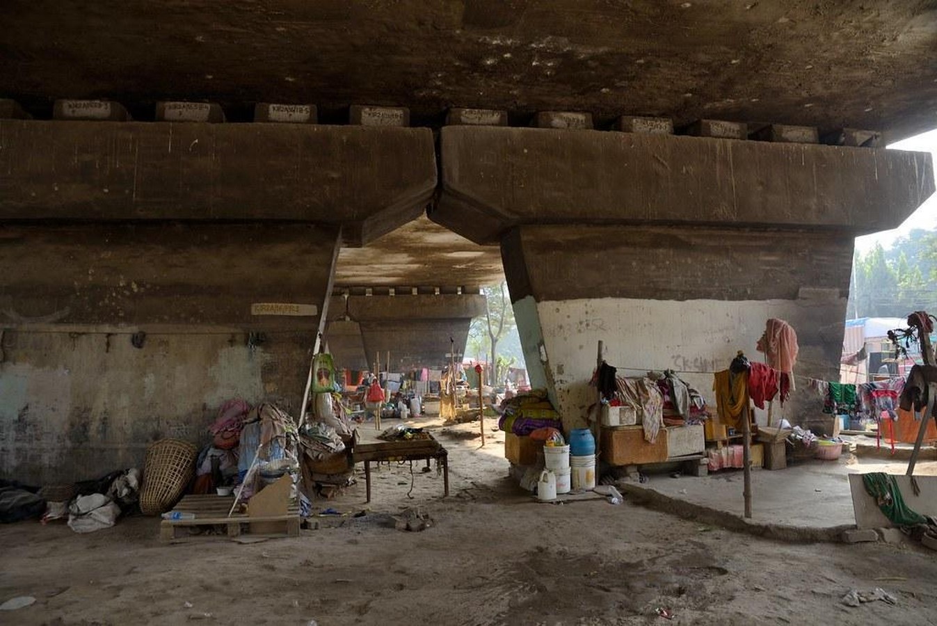 Where the city hides, forgotten spaces and its stories-Sheet2