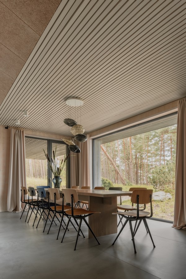 U Z V by Open Architecture Design-Sheet1