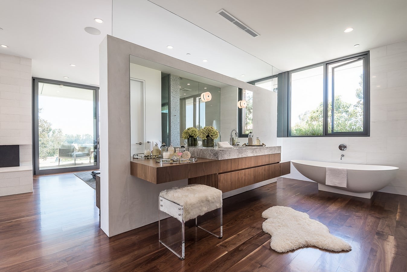Amalfi Drive Residence by O+ L Studio-Sheet5