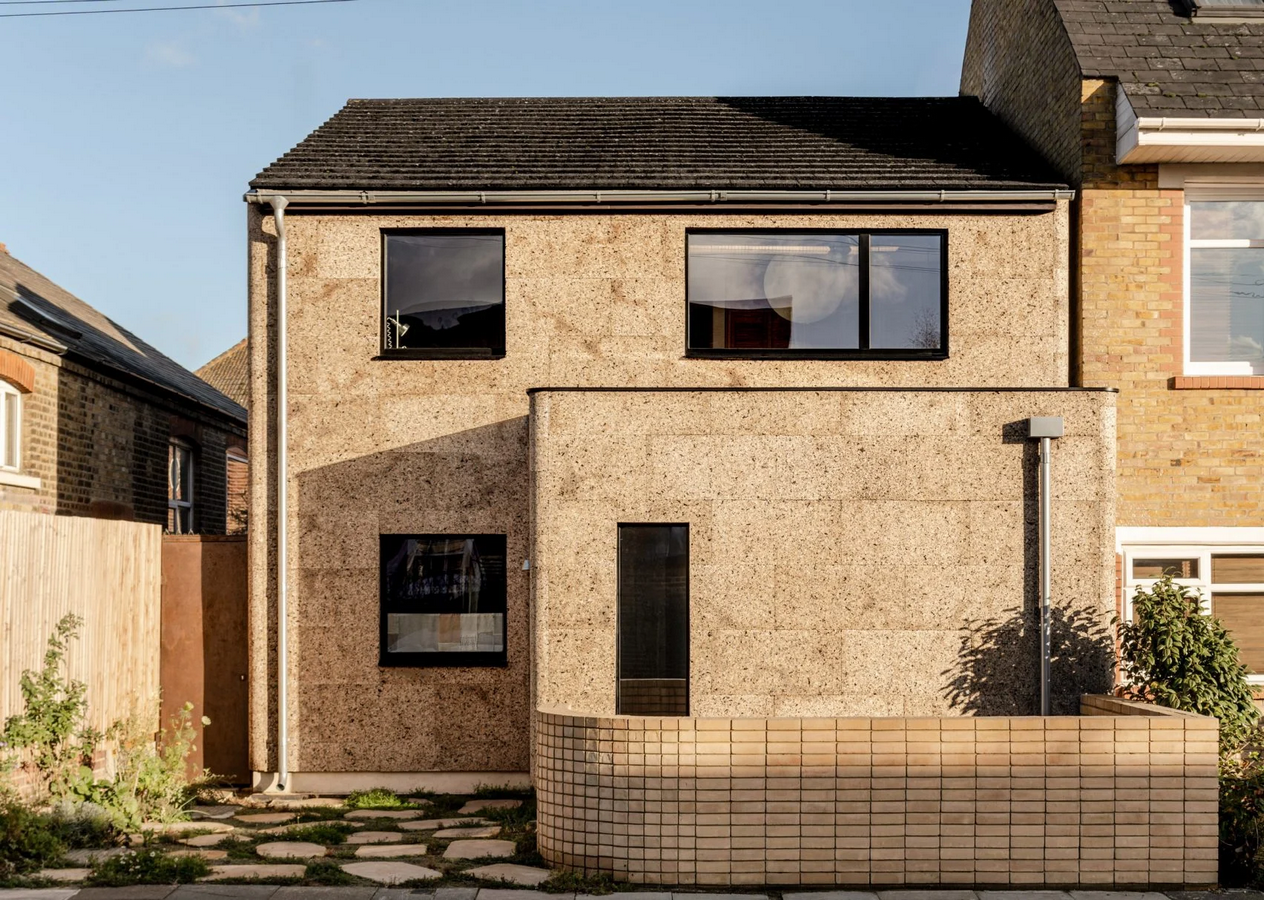 London Home Reimagined with Cork Cladding by ROAR Architects and Nina+Co-sHEET1