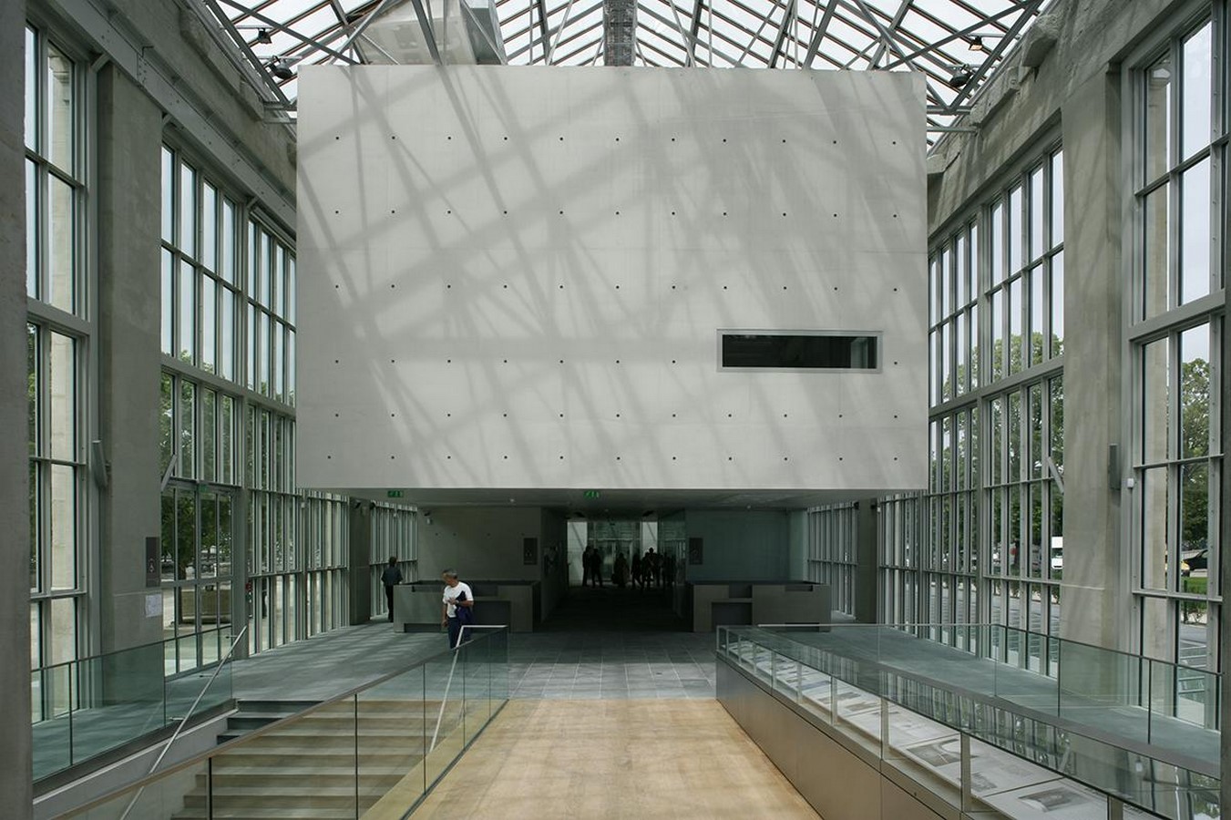 A juxtapunction of light, scale and architecture-Sheet4