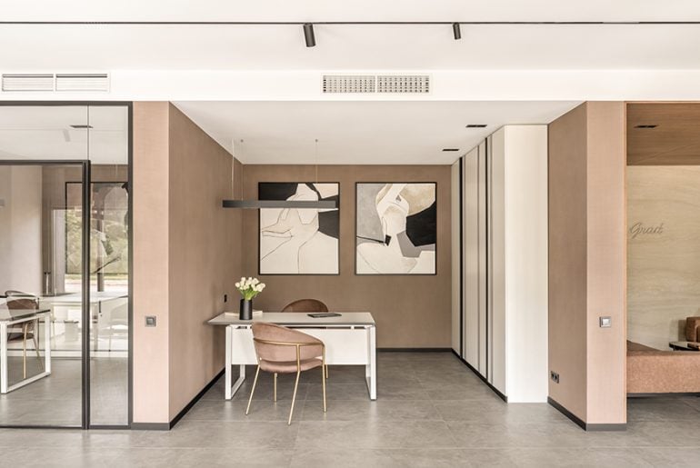 A Minimalist Office Designed for Work-Life Balance by Alta Idea Design ...