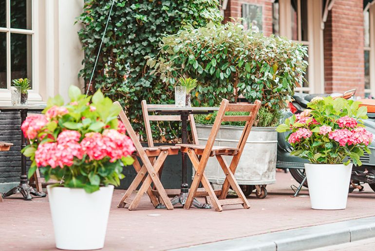 How To Decorate A Rental Patio Without Permanent Changes - RTF ...