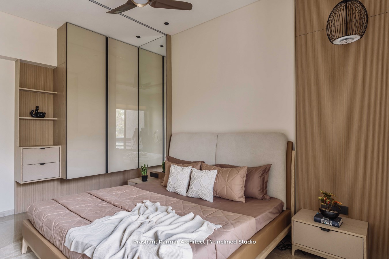 Graceful 5BHK Interiors at Viola Apartment-Sheet11