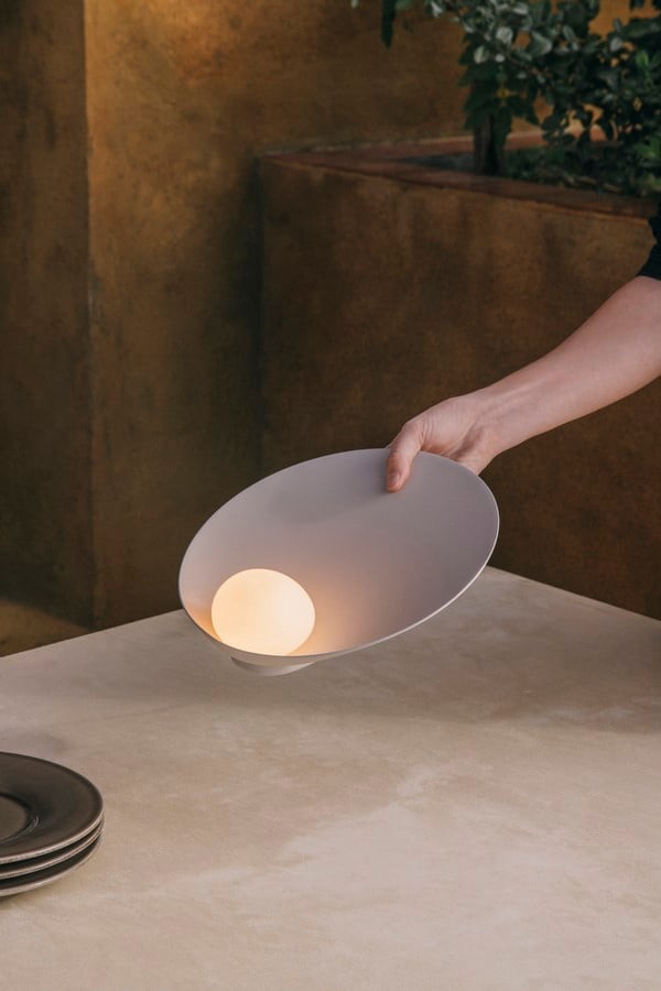 Light, Held in the Palm Sources Unlimited Introduces Musa by Vibia-Sheet1