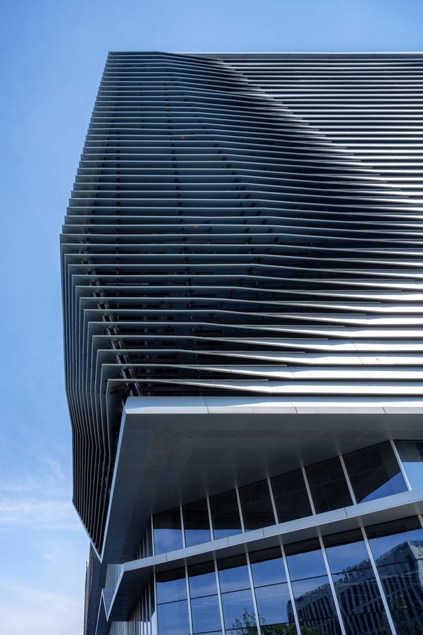Shanghai Hongqiao Import Commodity Exhibition and Trade Center by Aedas-Sheet6
