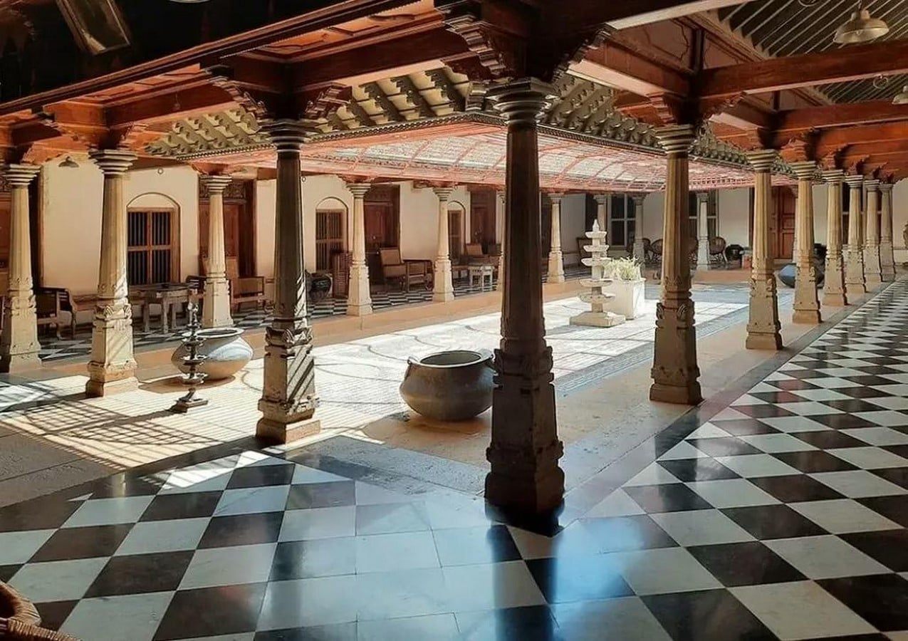 Courtyard Houses in India Social Life, Climate Response, and Contemporary Reinterpretations-Sheet2