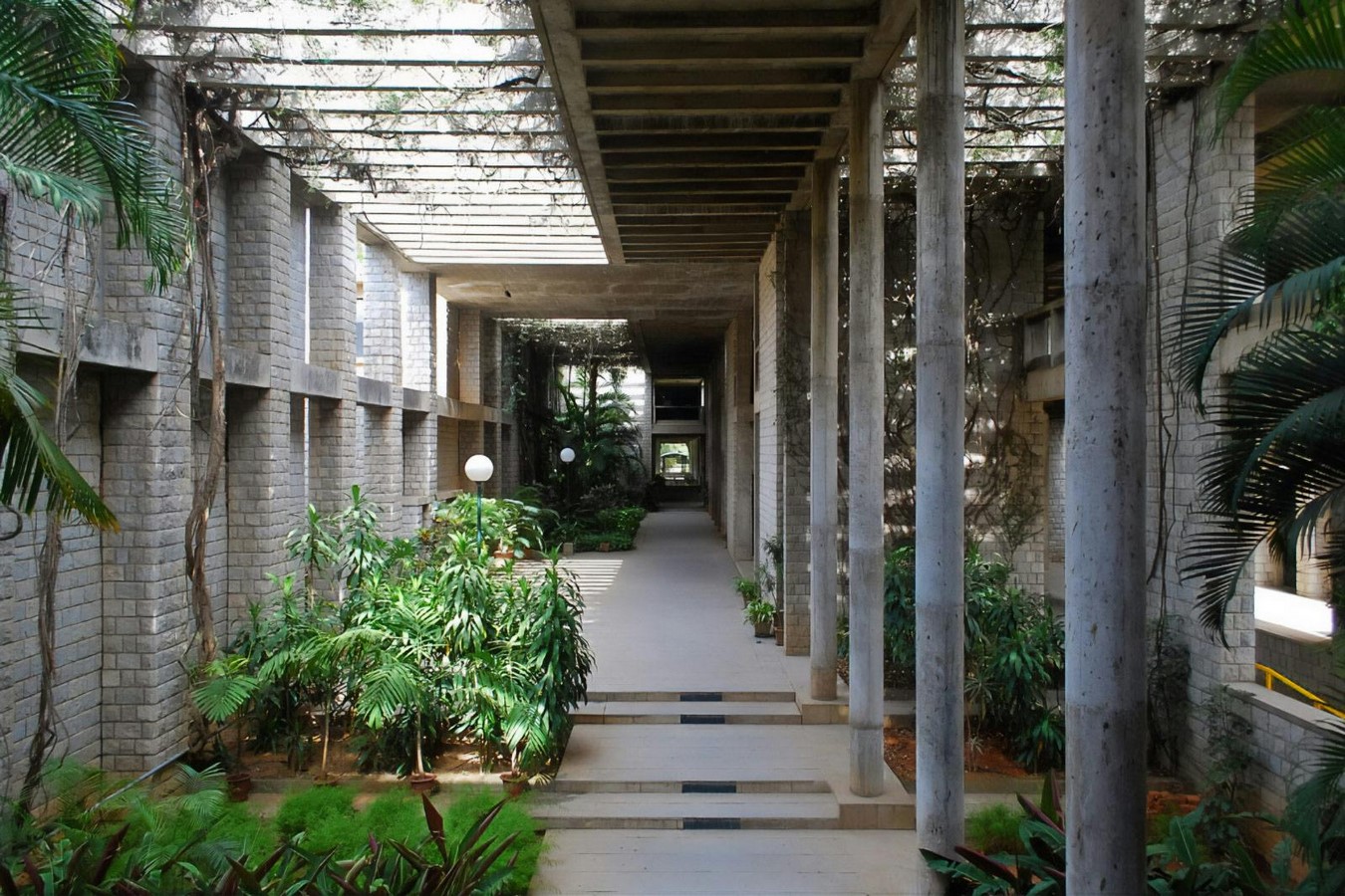 Contextual Intelligence: Embedding Site-Specific Cues into Architectural Form-Sheet4