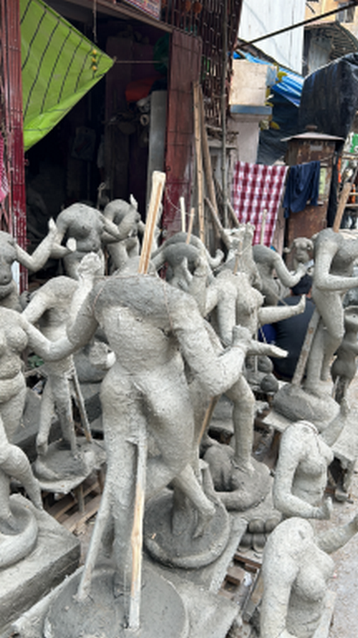 The Hands Behind The Divine The Story Of Kumartuli-Sheet21