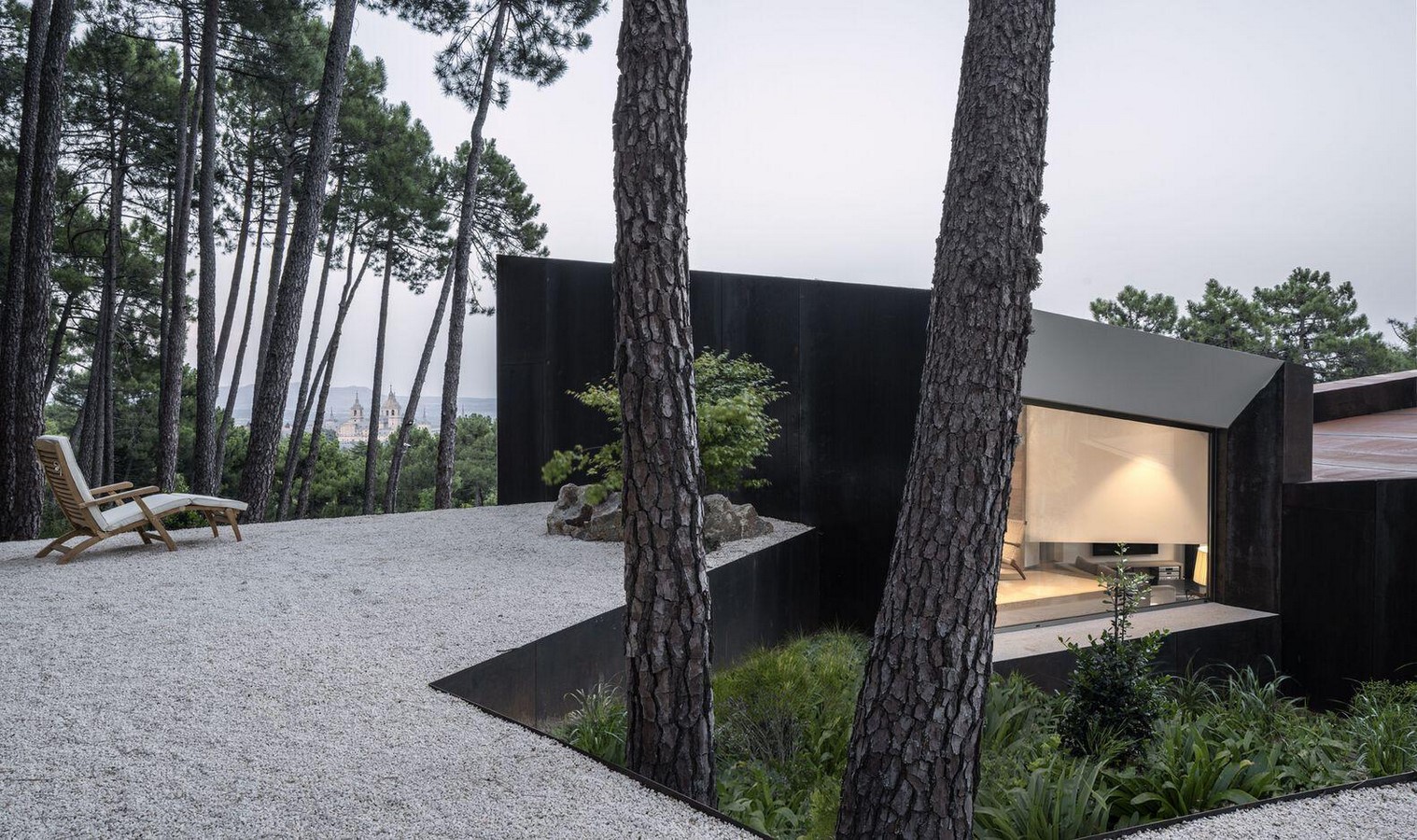 An architectural review of Casa Szoke in The Room Next Door-Sheet10