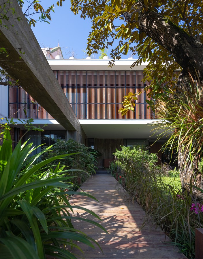 V8 House by TNT Architecture-Sheet3