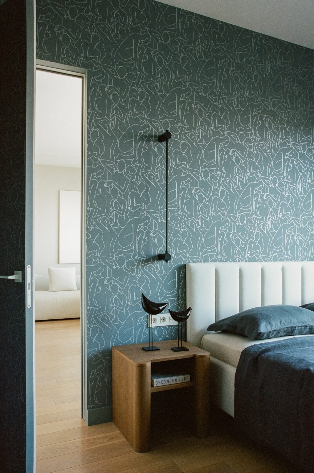 Interior as a Continuation of Character A Home Story on the Embankment ...